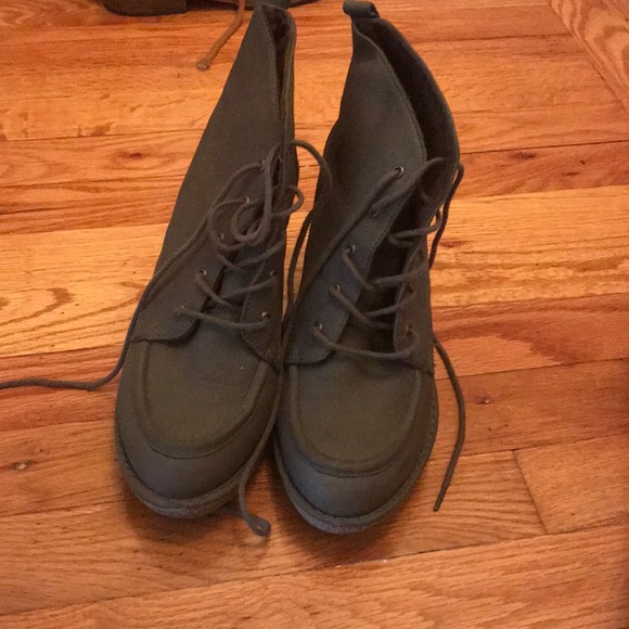 Olive lace up wedge boogie - Picture 2 of 2